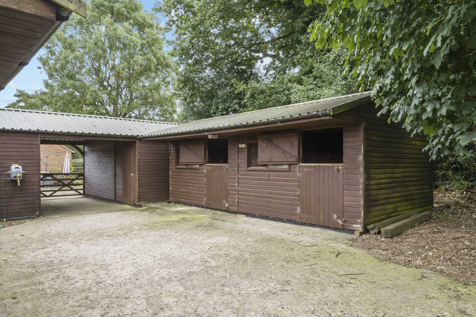 Clench Common, Marlborough, Wiltshire, SN8 4PB, Image 19