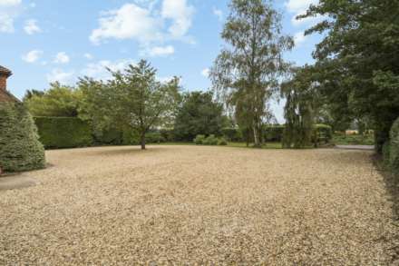 Clench Common, Marlborough, Wiltshire, SN8 4PB, Image 14