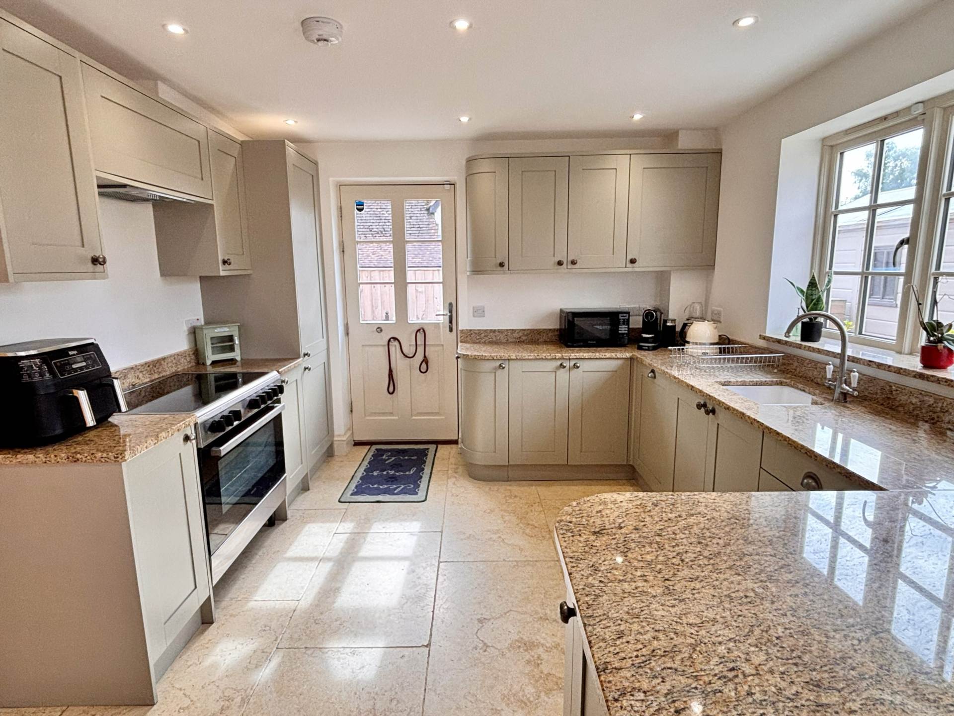 Ogbourne St George, SN8 1SL, Image 5
