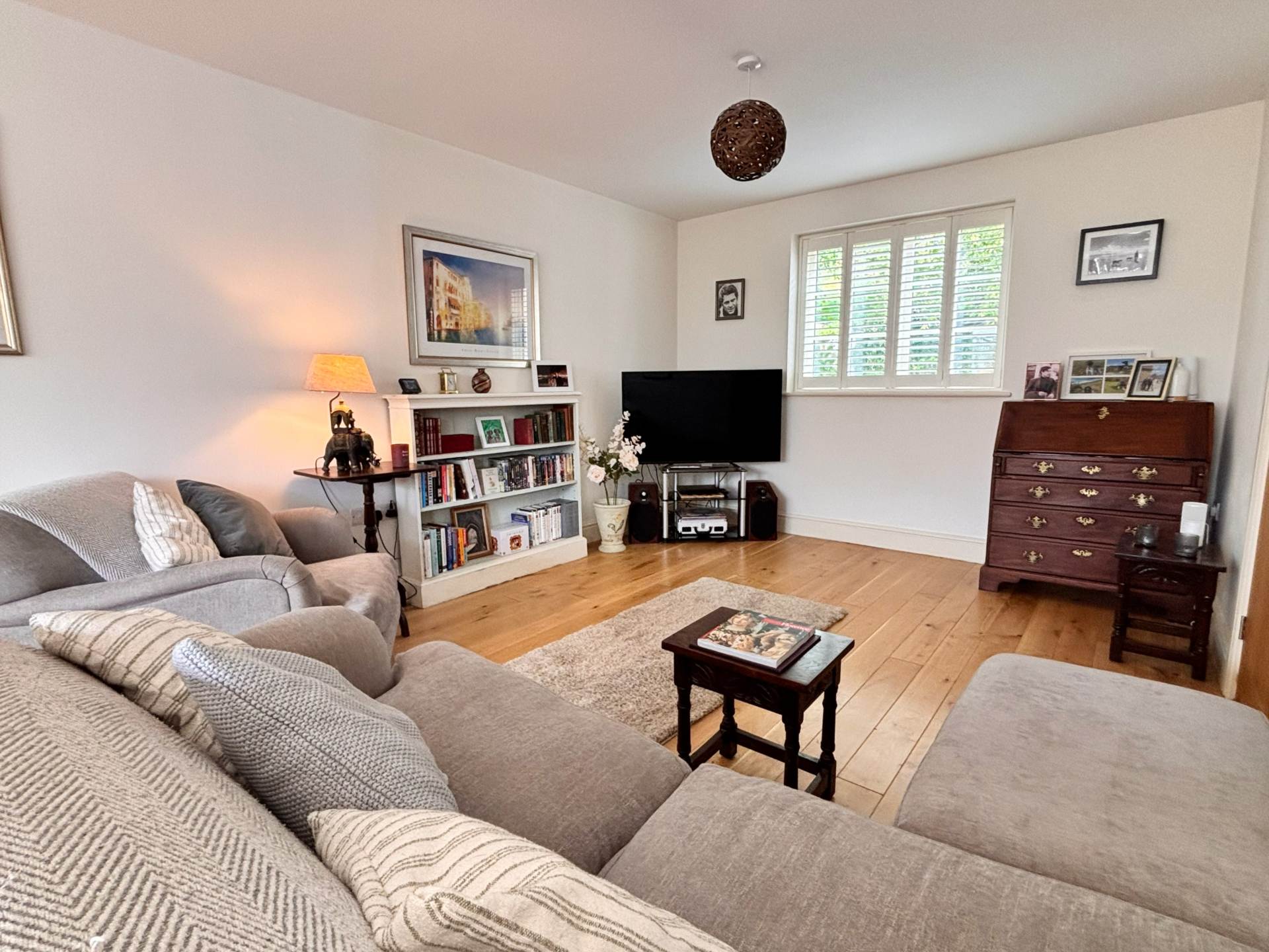 Ogbourne St George, SN8 1SL, Image 7