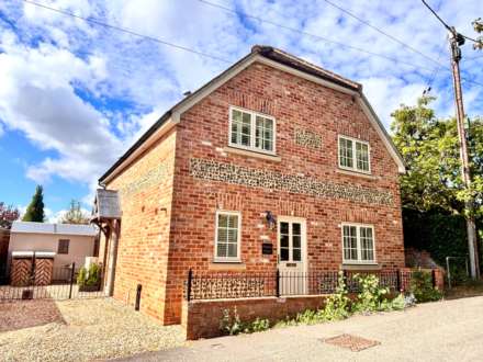 Ogbourne St George, SN8 1SL