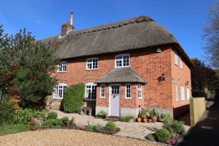 4 Bedroom Semi-Detached, Mildenhall, Marlborough, Wiltshire, SN8 2LR