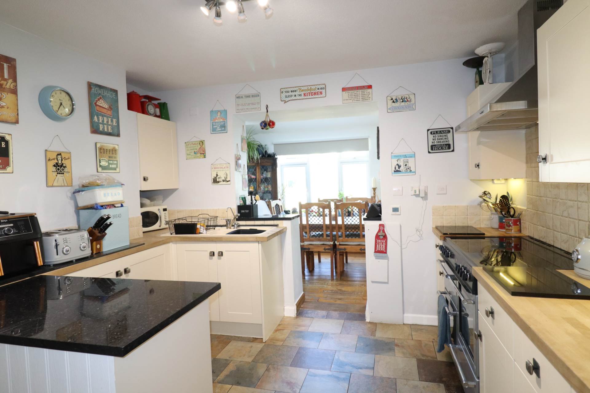 Crawlings Piece, Ogbourne St Andrew, SN8 1SA, Image 9
