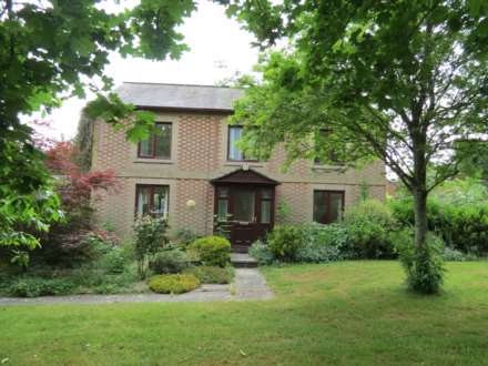 4 Bedroom Detached, Middlemass Green, Pewsey, SN9 5AZ