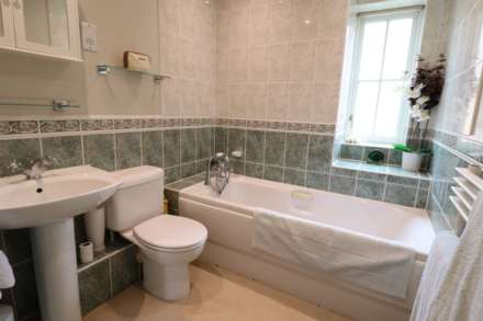 Saddlers Way, Burbage, SN8 3TX, Image 9