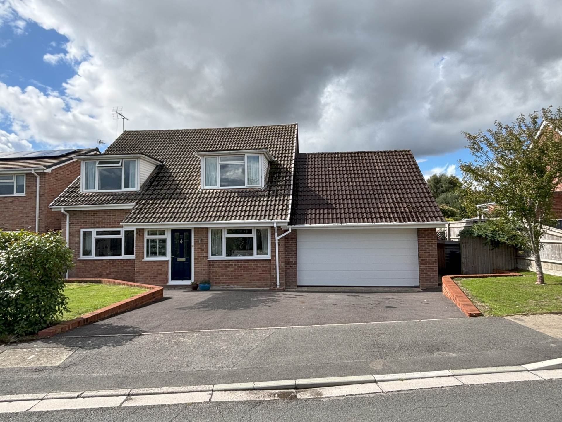 Ailesbury Way, Burbage, Marlborough, SN8 3TD, Image 1