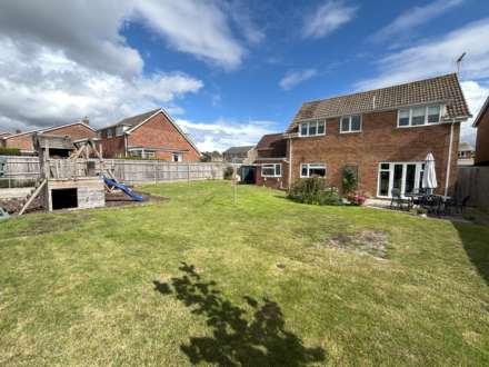 Ailesbury Way, Burbage, Marlborough, SN8 3TD, Image 11