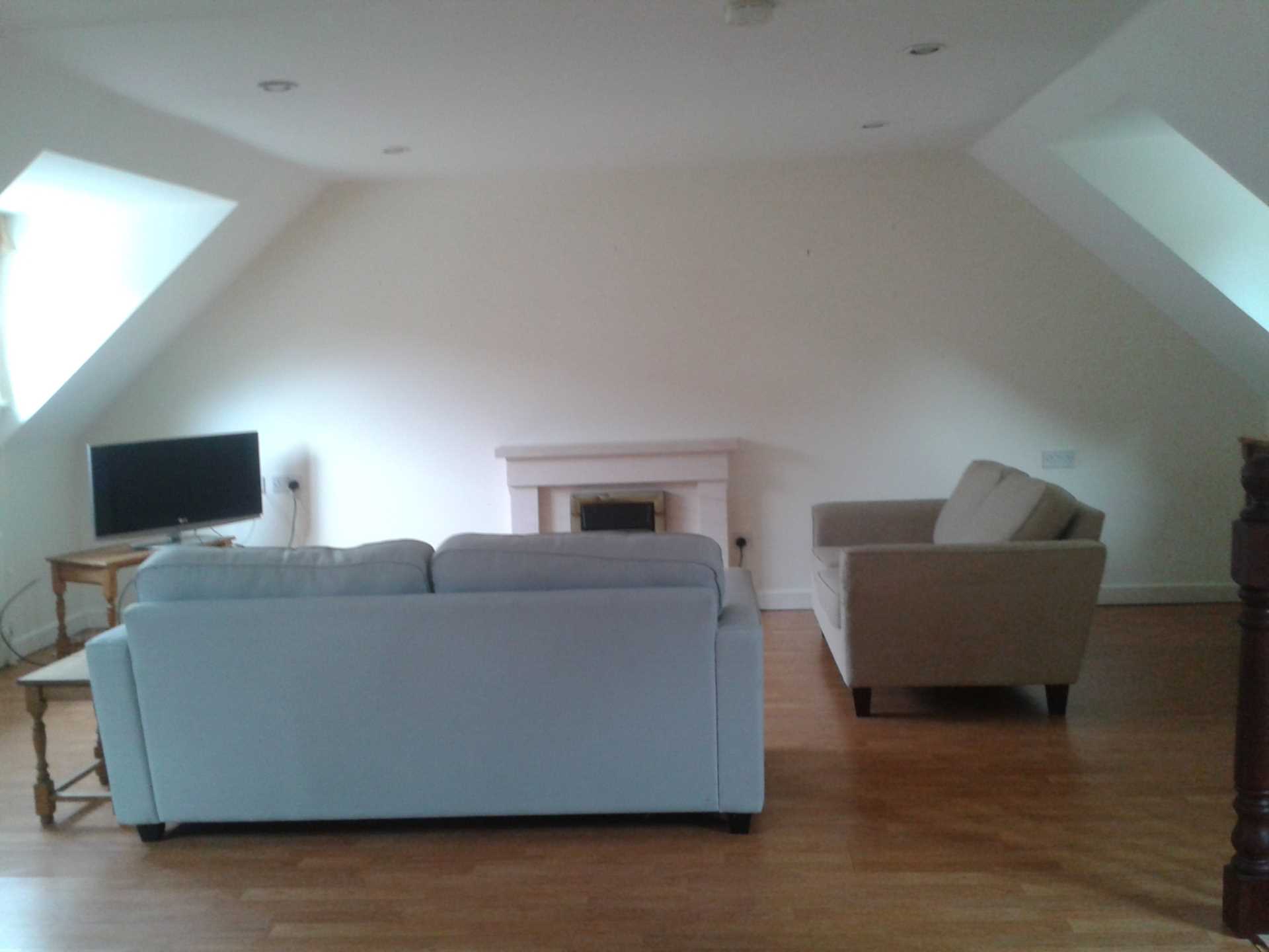 Newbury Street, Lambourn, Hungerford, RG17 7LL, Image 2