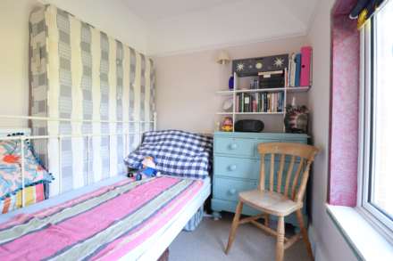 Kennet Rise, Axford, Marlborough, SN8 2EZ, Image 11