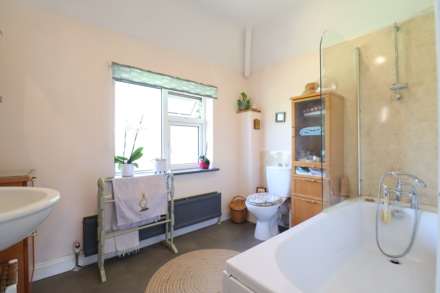 Kennet Rise, Axford, Marlborough, SN8 2EZ, Image 12