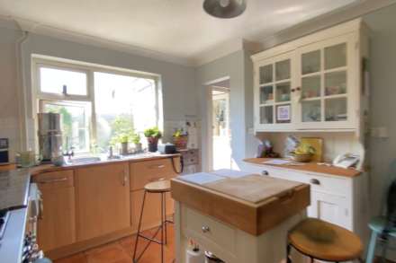 Kennet Rise, Axford, Marlborough, SN8 2EZ, Image 4