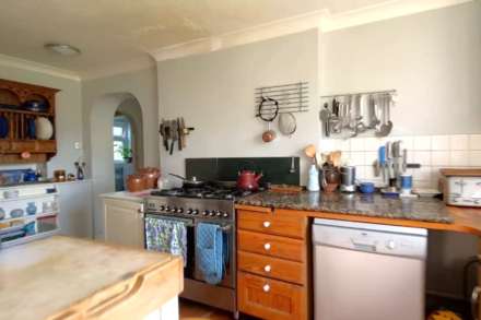 Kennet Rise, Axford, Marlborough, SN8 2EZ, Image 5