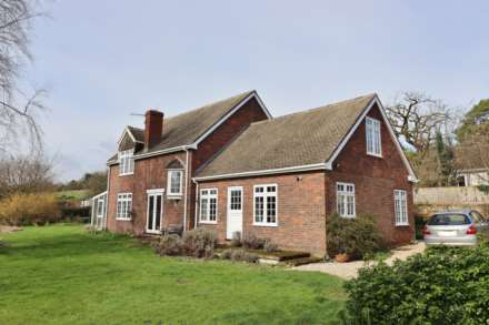 4 Bedroom Detached, Axford, SN8 2EX