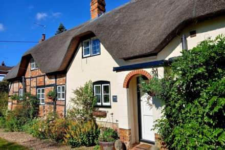 High Street, Burbage, SN8 3AA, Image 14
