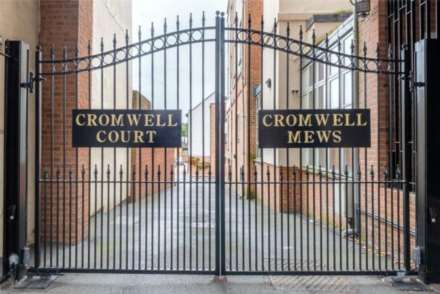 Cromwell Mews, Marlborough, SN8 1EN, Image 4