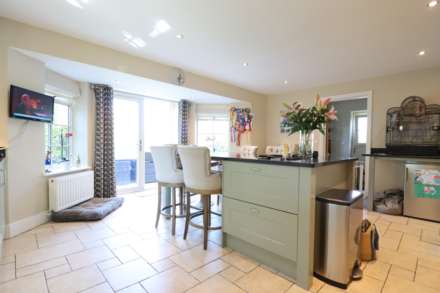 Steepe Way, Burbage, Marlborough, Wiltshire, SN8 3AX, Image 3