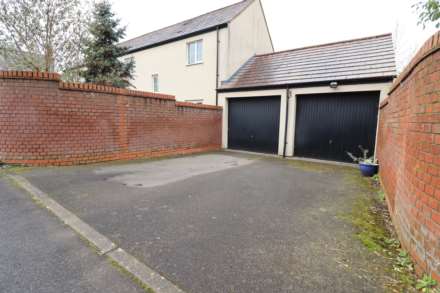 White Horse Road, Marlborough, SN8 2FE, Image 17