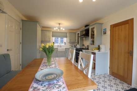 White Horse Road, Marlborough, SN8 2FE, Image 2