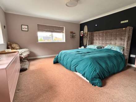 Ogbourne St George, SN8 1TF, Image 9