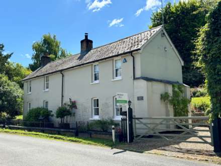 Cadley Road, Collingbourne Ducis, SN8 3EB