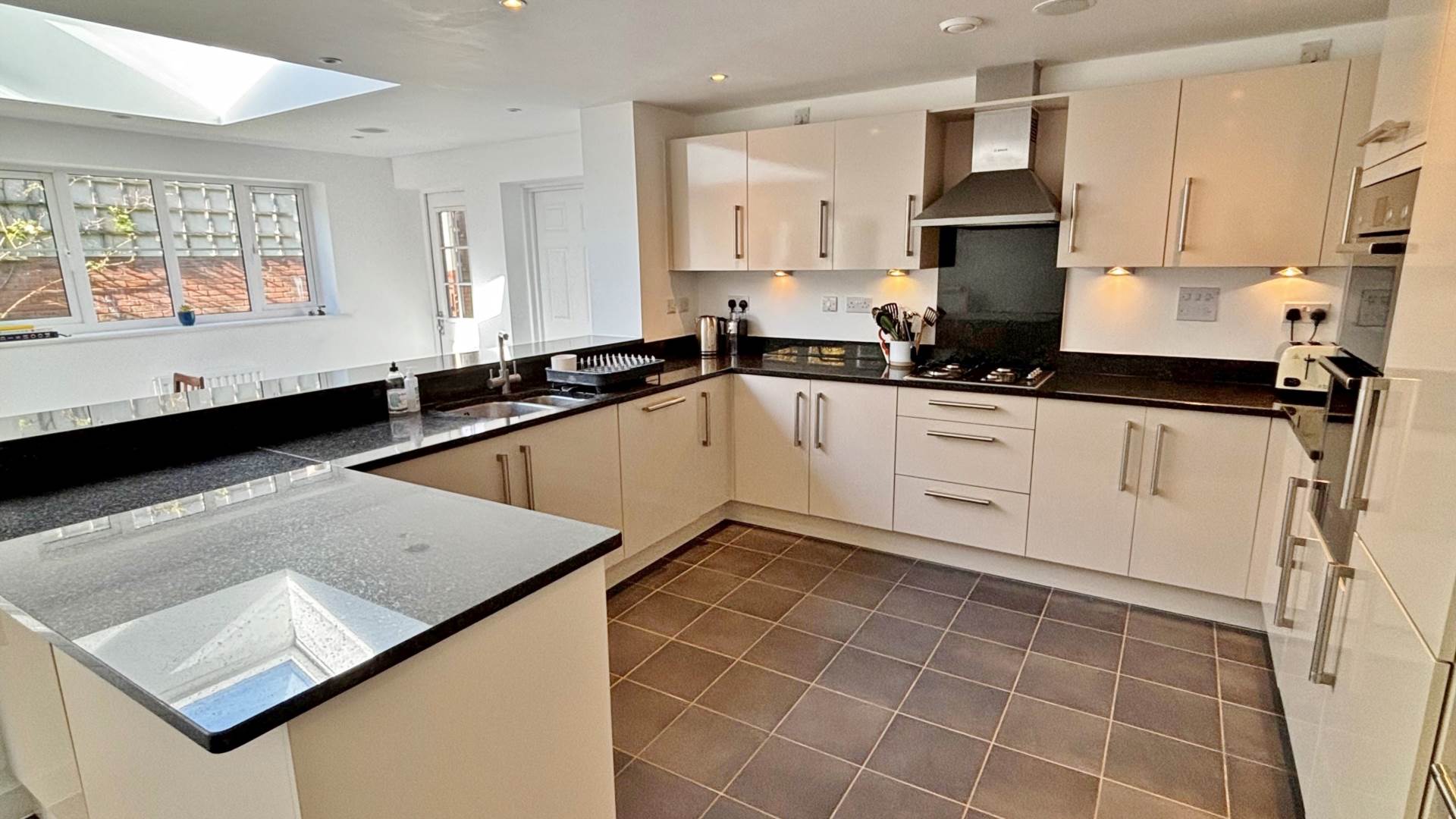 White Horse Road, Marlborough, SN8 2FE, Image 5