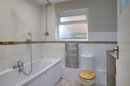 Westdene Crescent, Reading, Image 13