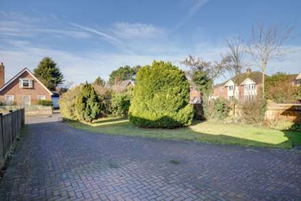 Westdene Crescent, Reading, Image 2