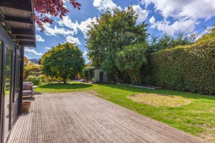 Newfield Road, Sonning Common, South Oxfordshire, Image 31