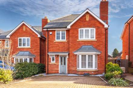 4 Bedroom Detached, Heatherfield Place, Sonning Common, South Oxfordshire