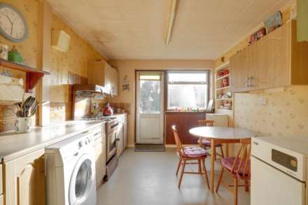 Westleigh Drive, Sonning Common, South Oxfordshire, Image 5