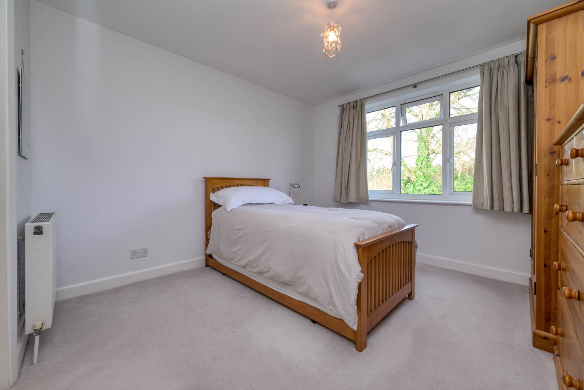 Kennylands Road, Sonning Common, South Oxfordshire, Image 17