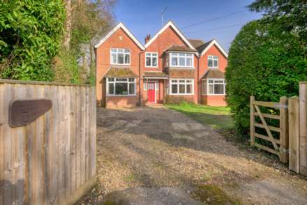 5 Bedroom Detached, Kennylands Road, Sonning Common, South Oxfordshire