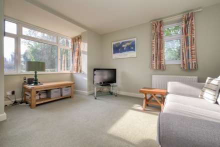 Kennylands Road, Sonning Common, South Oxfordshire, Image 11