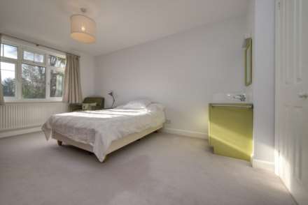 Kennylands Road, Sonning Common, South Oxfordshire, Image 16