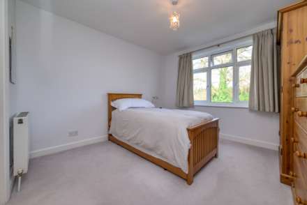 Kennylands Road, Sonning Common, South Oxfordshire, Image 17