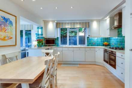 Peppard Road, Emmer Green, Reading, Image 10