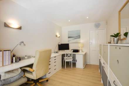 Peppard Road, Emmer Green, Reading, Image 15