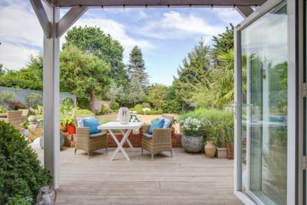 Peppard Road, Emmer Green, Reading, Image 21