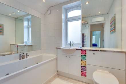 Peppard Road, Emmer Green, Reading, Image 25