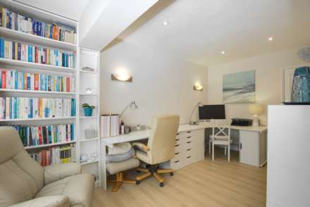 Peppard Road, Emmer Green, Reading, Image 26