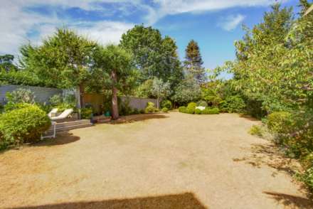 Peppard Road, Emmer Green, Reading, Image 27