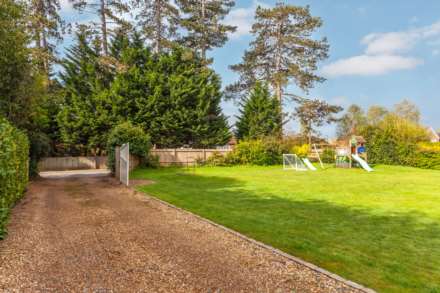 Kennylands Road, Sonning Common, South Oxfordshire, Image 4