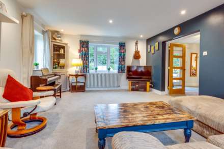 Kennylands Road, Sonning Common, South Oxfordshire, Image 5