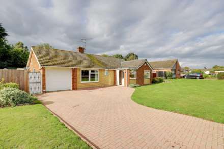3 Bedroom Detached, Westleigh Drive, Sonning Common, South Oxfordshire