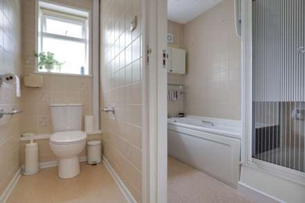 Westleigh Drive, Sonning Common, South Oxfordshire, Image 11