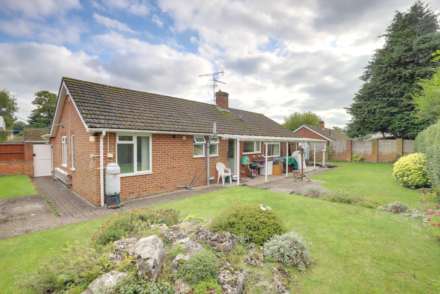 Westleigh Drive, Sonning Common, South Oxfordshire, Image 2