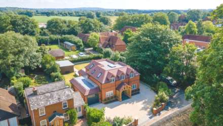 4 Bedroom Detached, Sonning Eye, South Oxfordshire