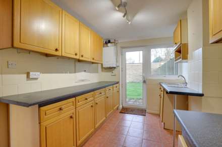 Langford Close, Emmer Green, Reading, Image 11