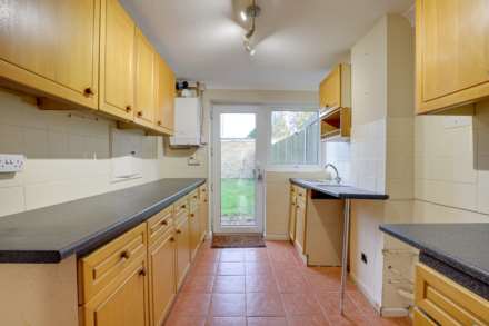 Langford Close, Emmer Green, Reading, Image 6