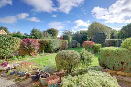 Lambourne Road, Sonning Common, South Oxfordshire, Image 2